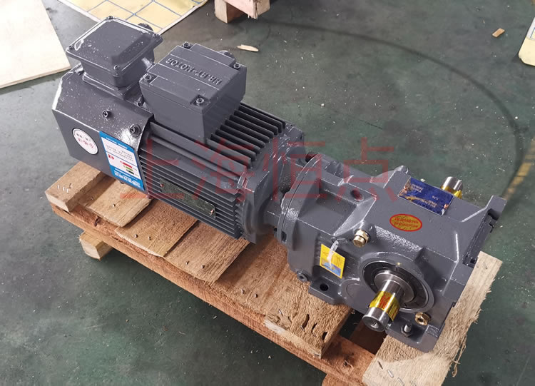 K37系列減速機輸入配變頻電機，輸出雙軸A+B 實物照片