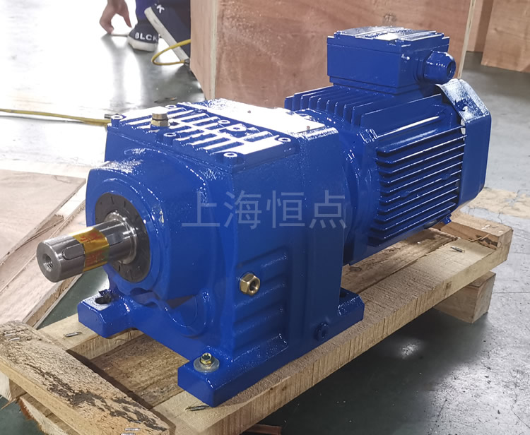 R47系列減速機配電機，藍色油漆實物照片