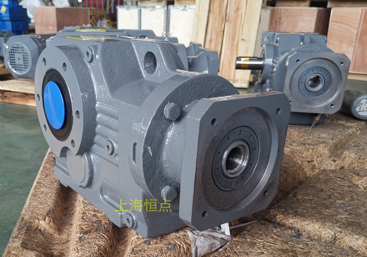 KA57減速機配伺服方法蘭 輸出通孔 實物圖-上海恒點