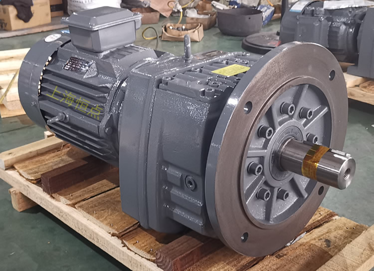 RF87減速機，立式安裝，輸入配電機，實物照片如下