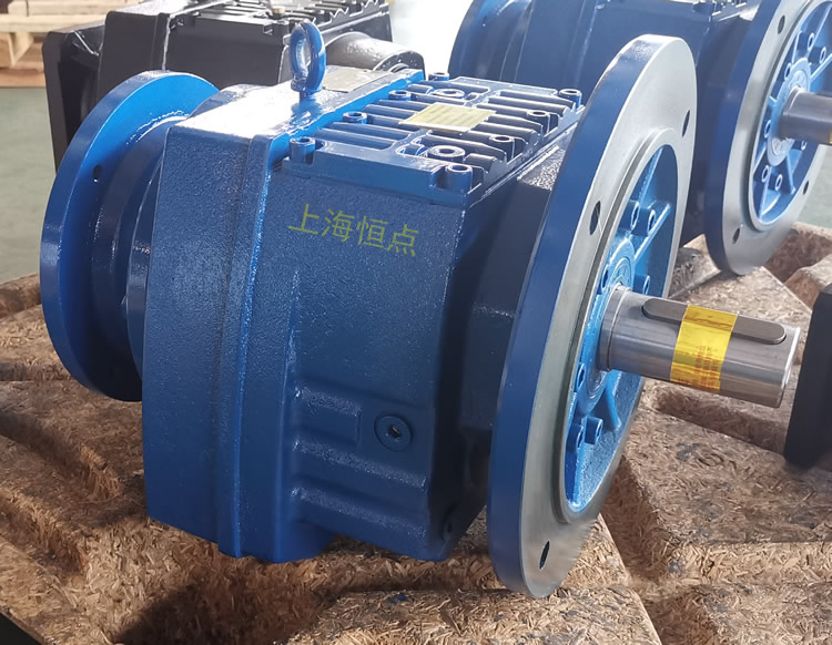 RF87減速機，輸入配法蘭B5端蓋，立式法蘭輸出，實物照片