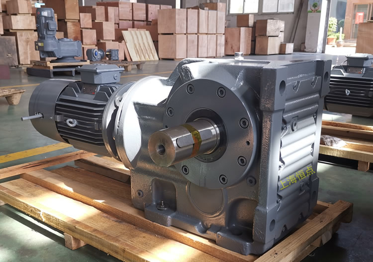 K107減速機 輸入配制動電機 輸出雙軸