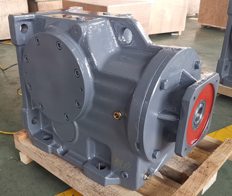 K107減速機 輸入配伺服小端蓋 輸出配右軸