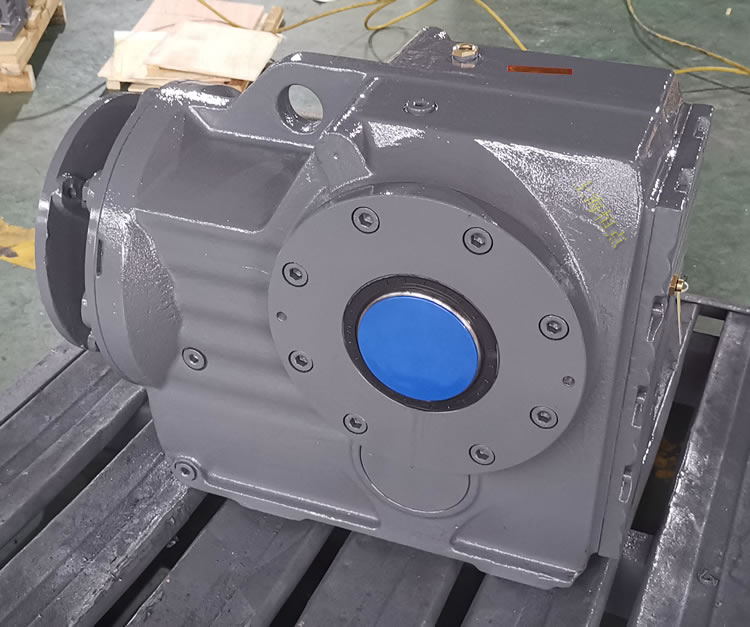 KAZ107減速機 輸入配電機法蘭端蓋 輸出通孔+小法蘭 -上海恒點